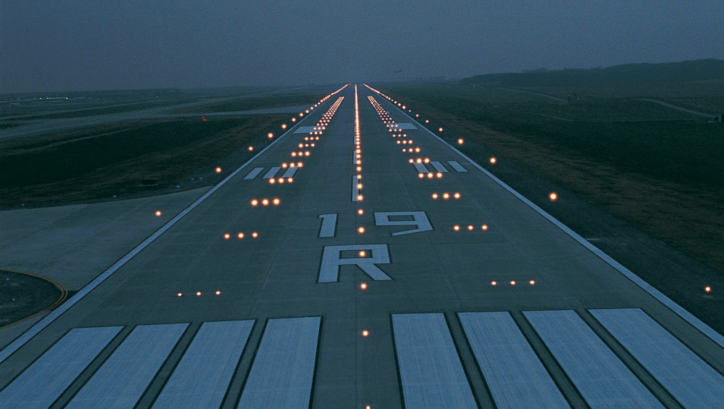 quad city airport runway numbers