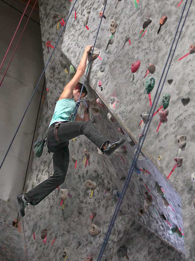 Central Rock Gym An Indoor Rock Climbing Gym To Open Facility In