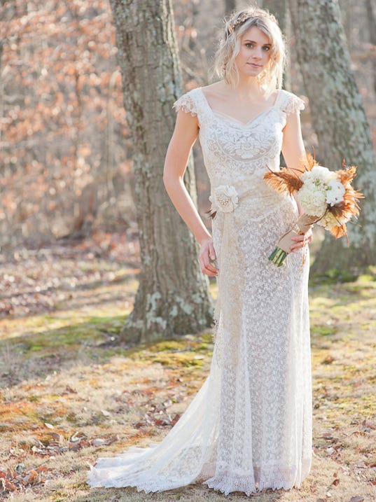 Indianapolis Wedding Dress : white wedding dress || backless wedding ...