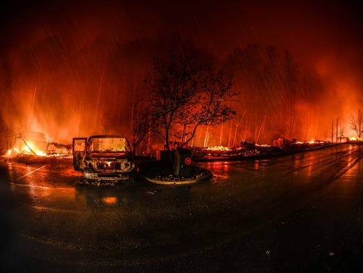 First-person account inside the Gatlinburg fires: 'Apocalyptic wasteland'