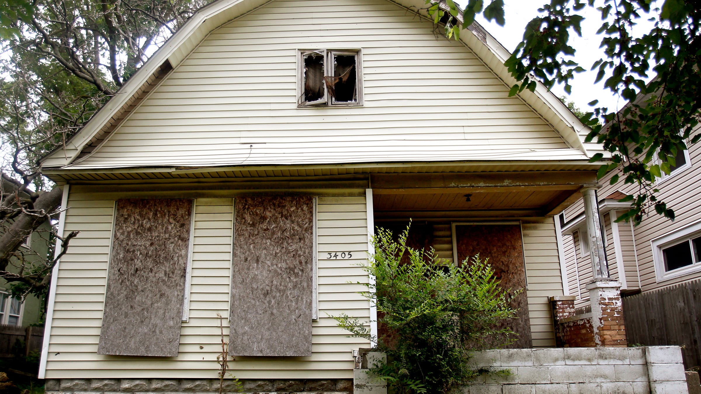 City Finalizing List Of Abandoned Homes To Be Torn Down With Federal Funds