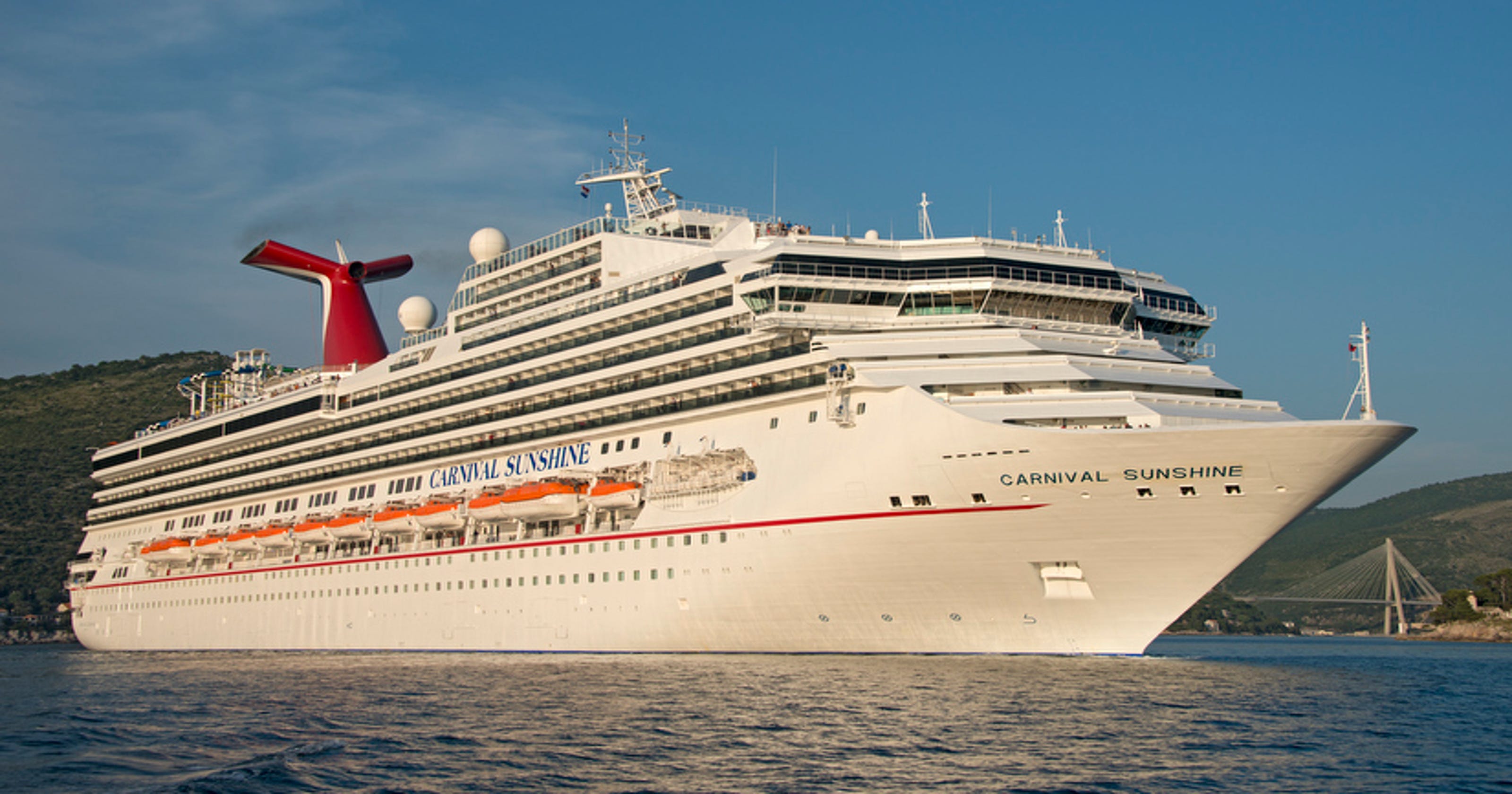 carnival sunshine cruise ship tour