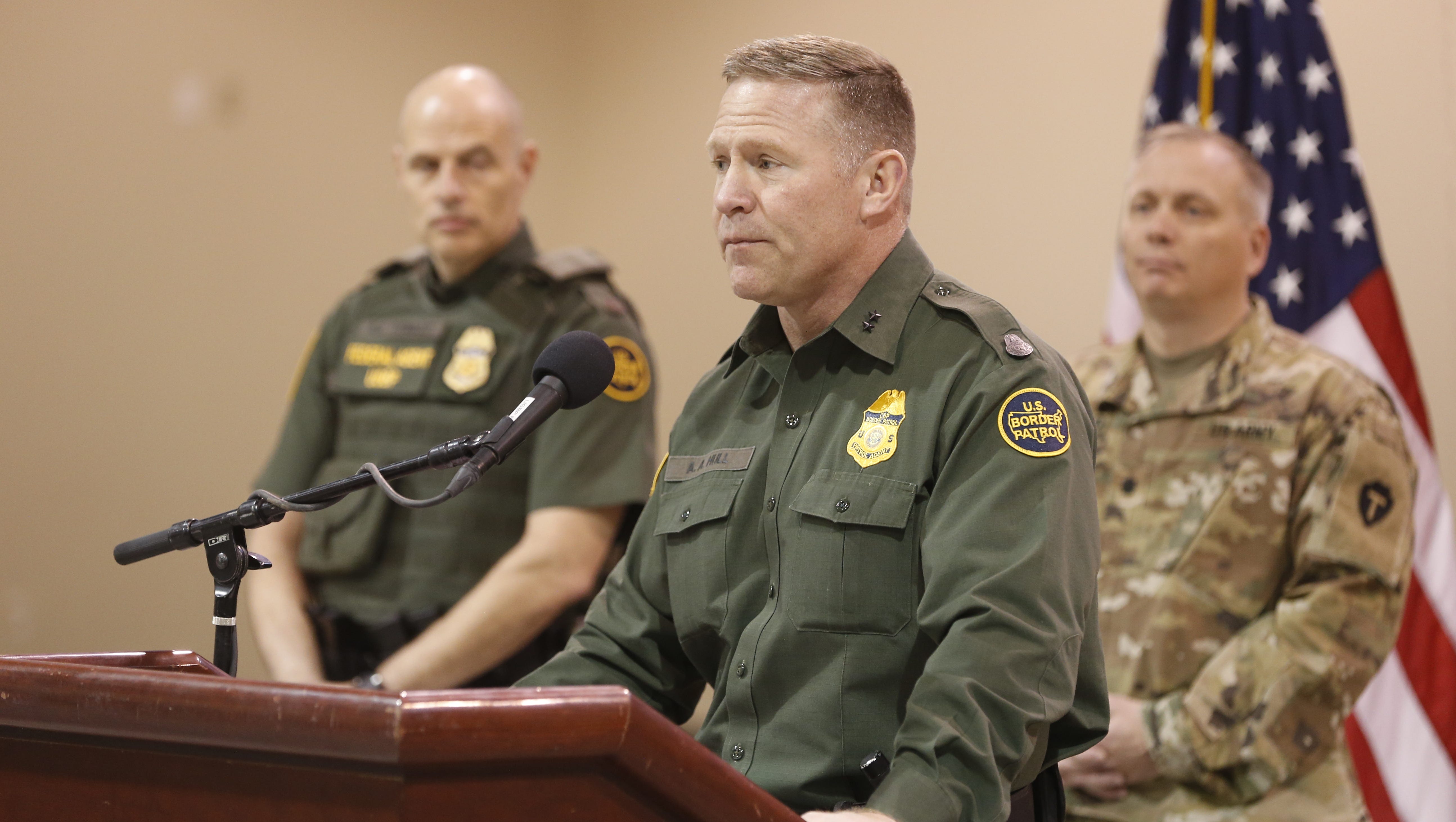 Border Patrol Chief From El Paso Texas Moved To Detroit Border Patrol - cbp badge hirt roblox