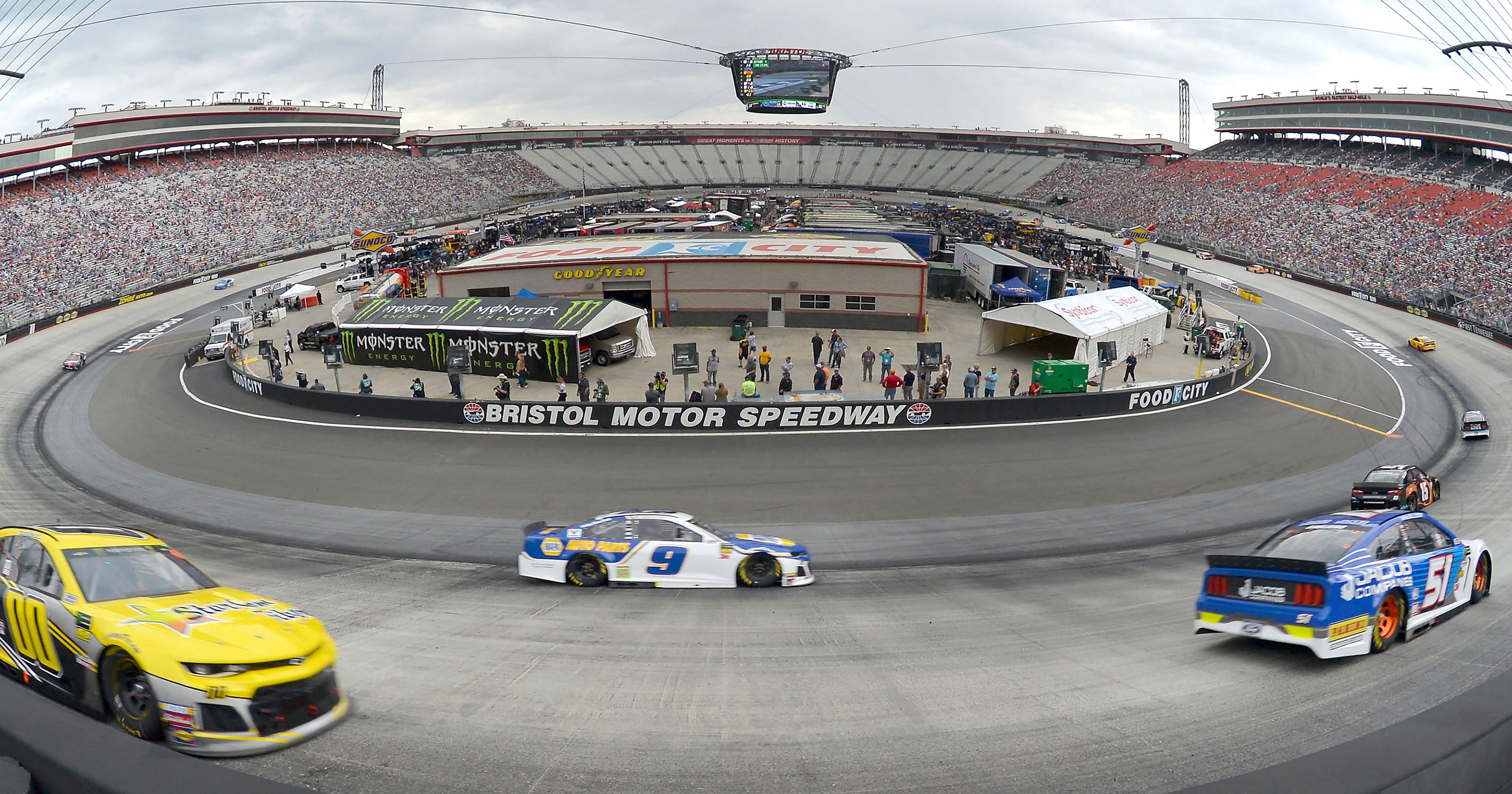 Empty seats at Bristol expose NASCAR attendance challenges