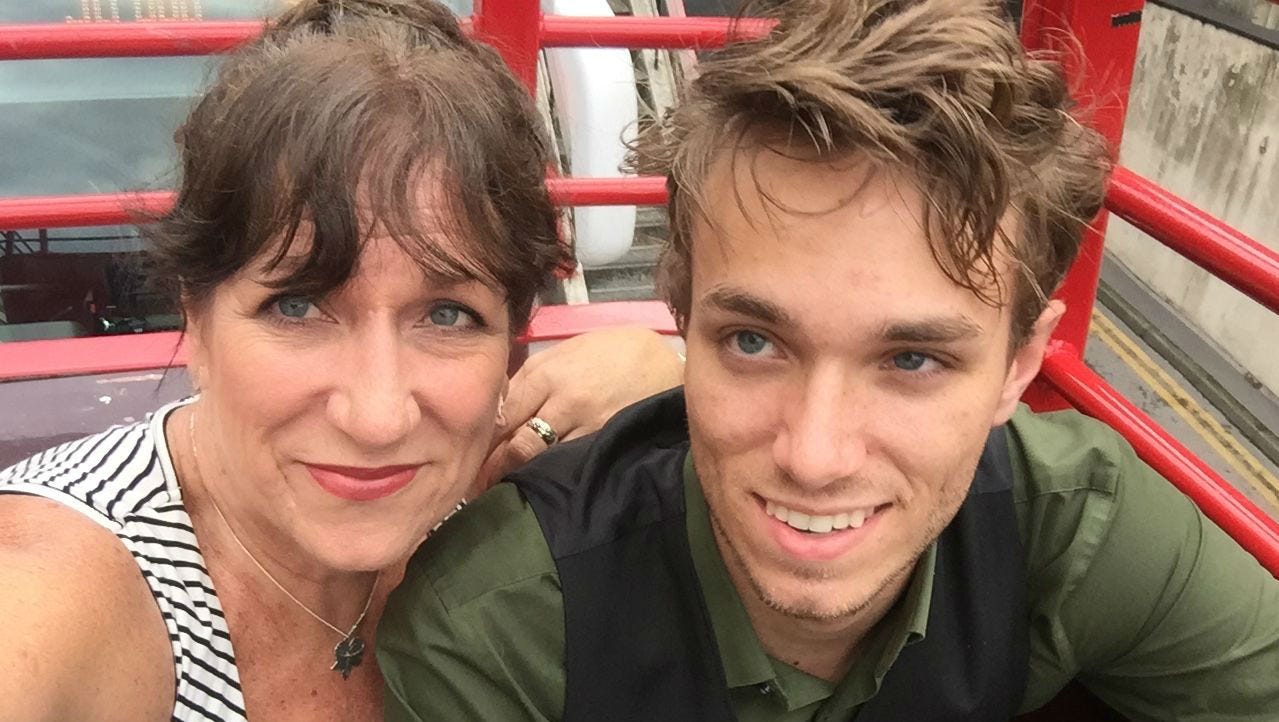 Mom Teach Young Son - What a mom taught her son about women that made him a better man
