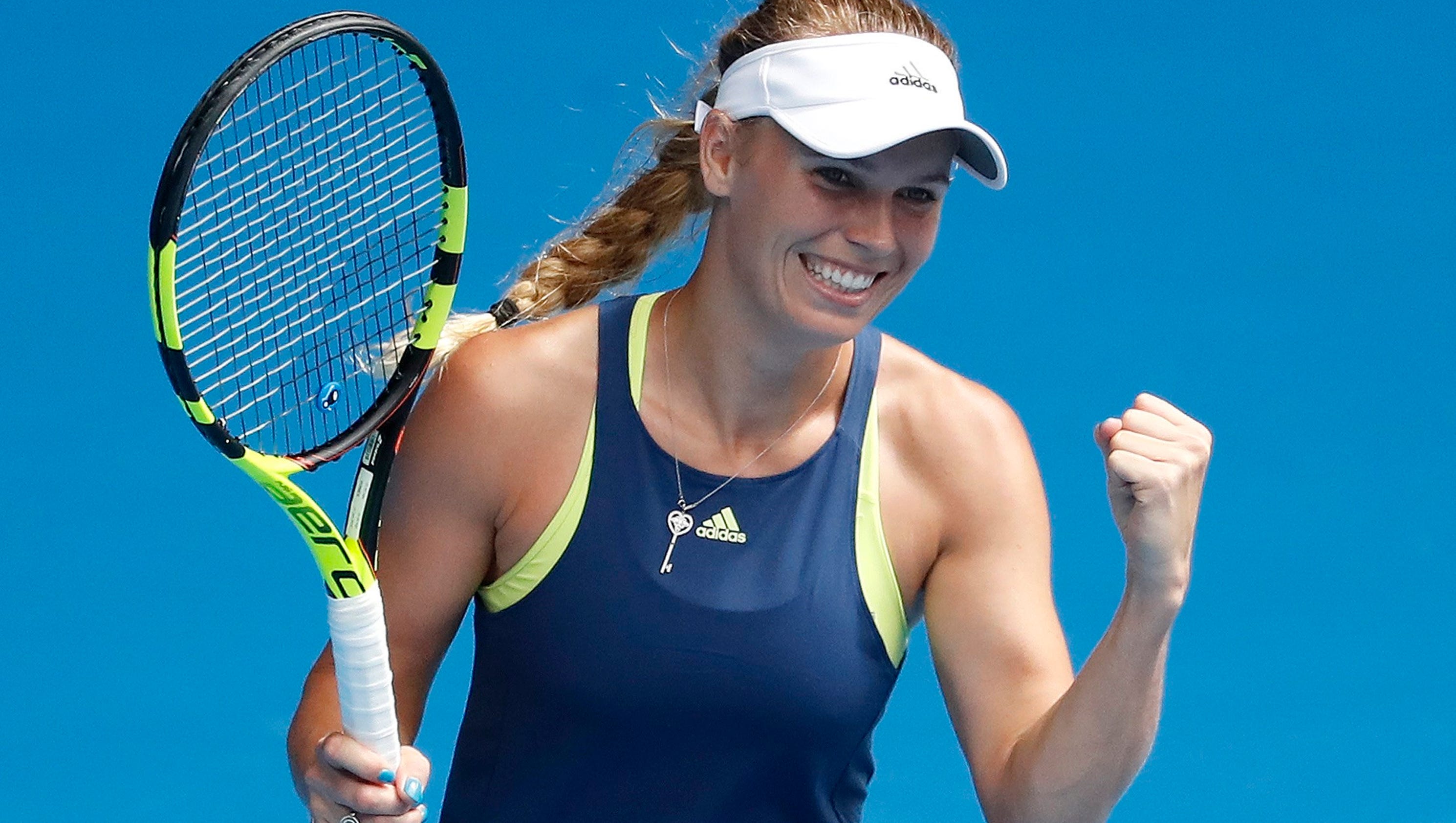 Australian Open Caroline Wozniacki Cruises Into Quarterfinals