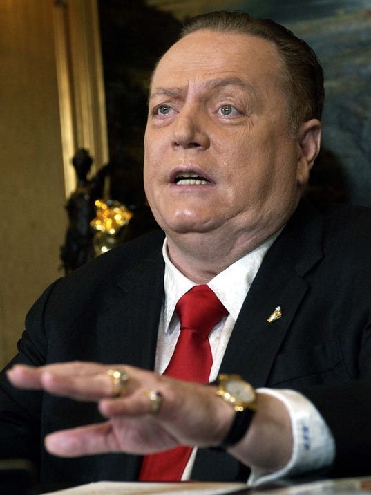 Hustlers Larry Flynt Invests 100000 In Weed Company Pineapple Express 1138