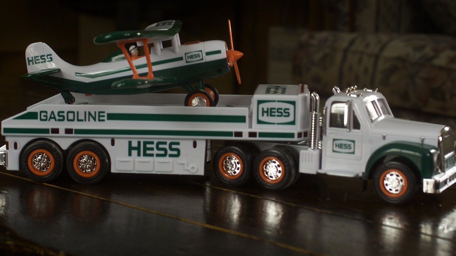 New Hess Truck Arrives In Time For The Holidays    20021224 