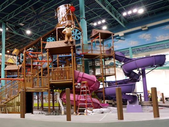 Great Wolf Lodge in Gurnee has plenty of fun family entertainment