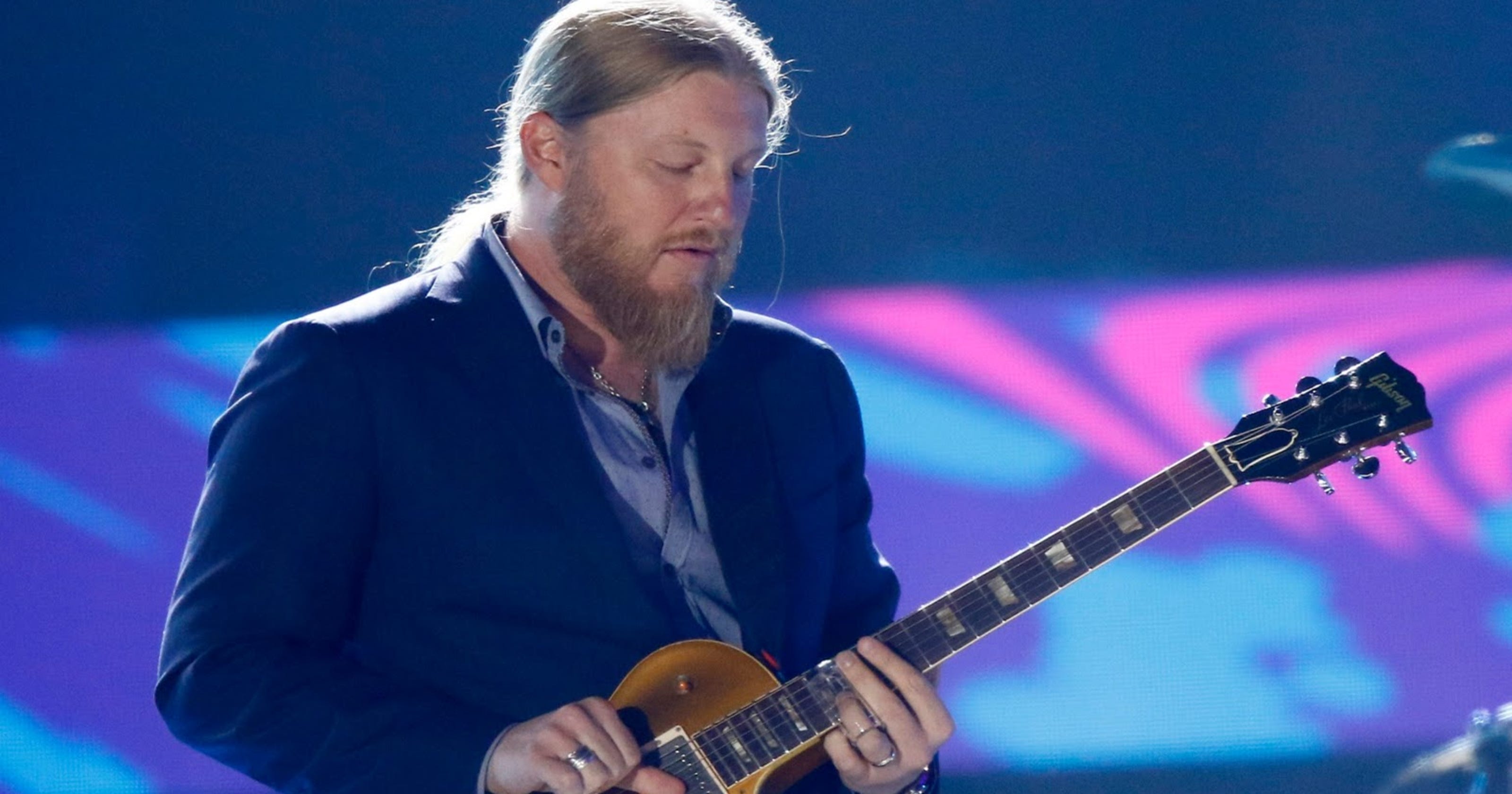 Derek Trucks pays nightly tribute to musical mentors