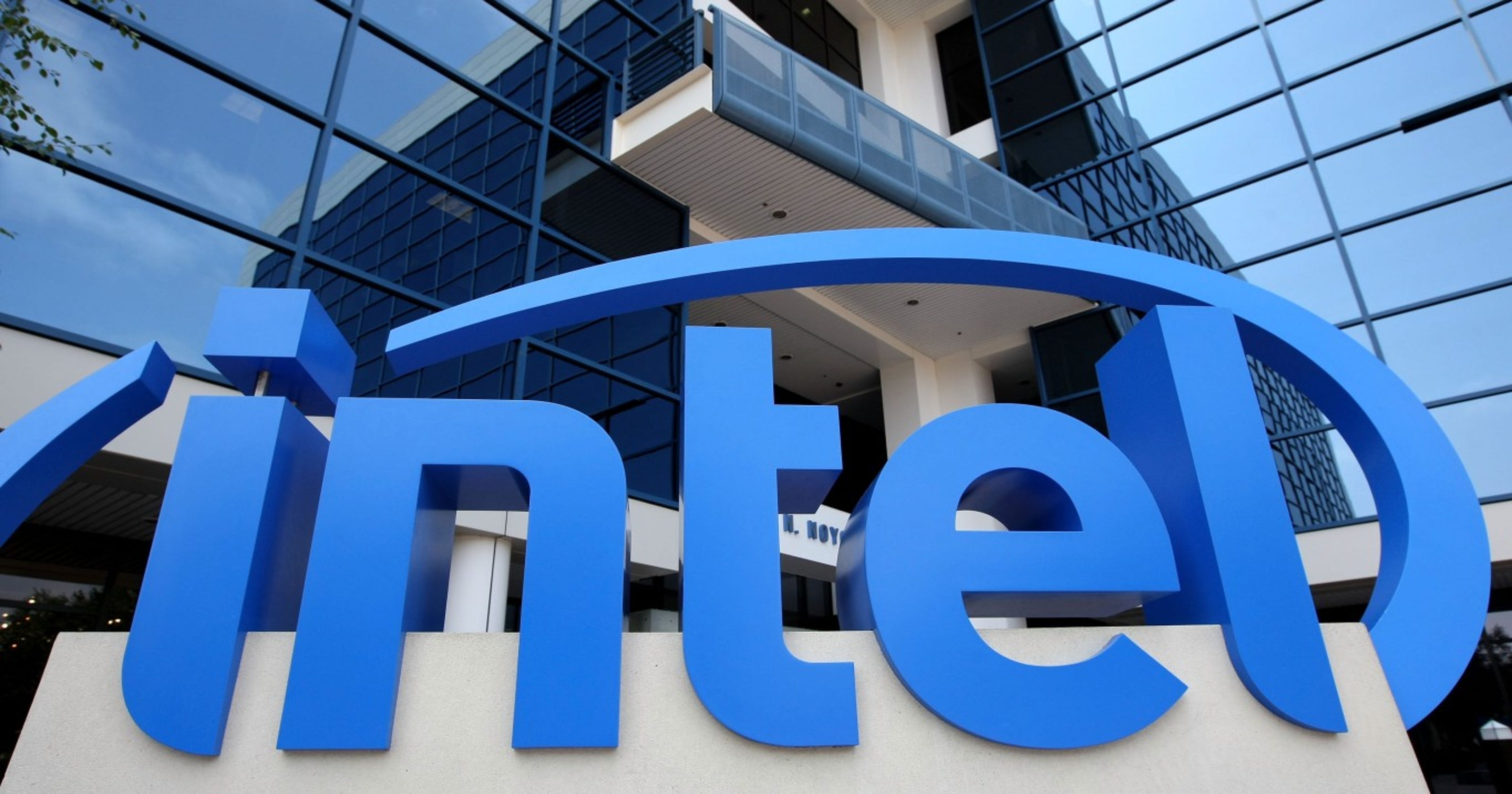 Layoffs hit Oregon Intel locations