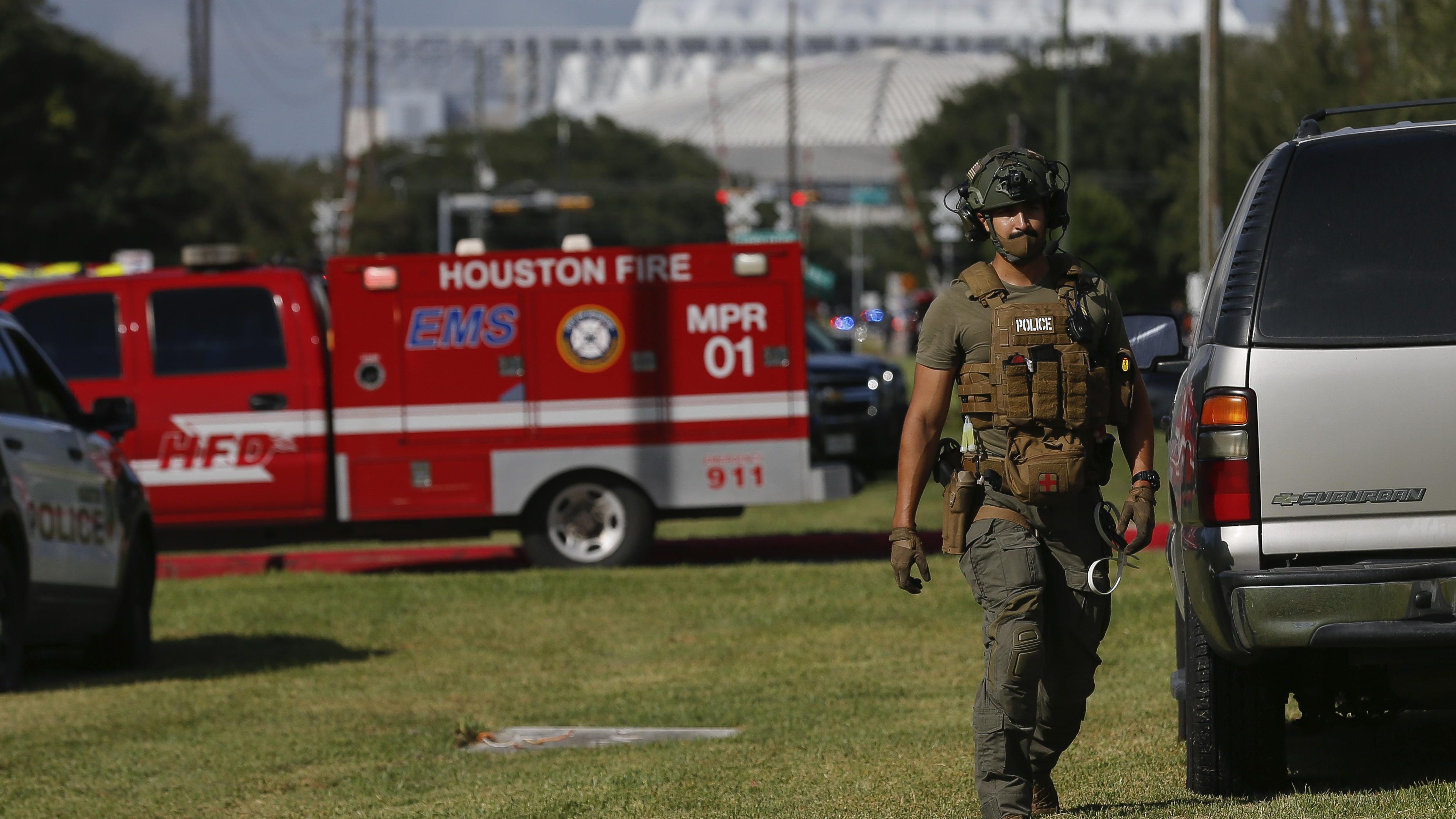 Police: Houston Officer Killed In Shooting, Another Wounded