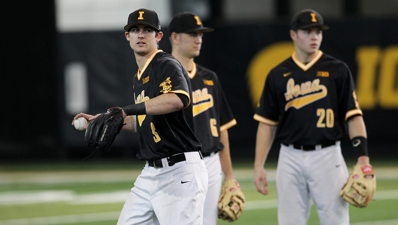 Hawkeyes on parade Iowa baseball scores 28 in win