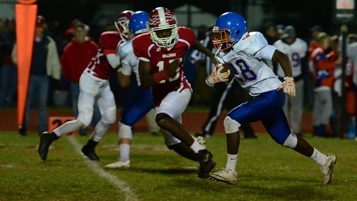 PHOTOS: Laurel host Delmar High School Football