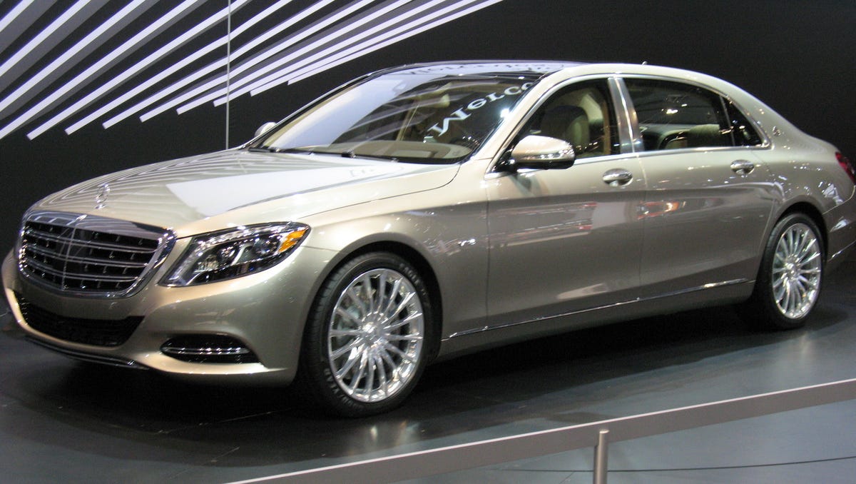 16 Mercedes Benz S Class Showcases Tech