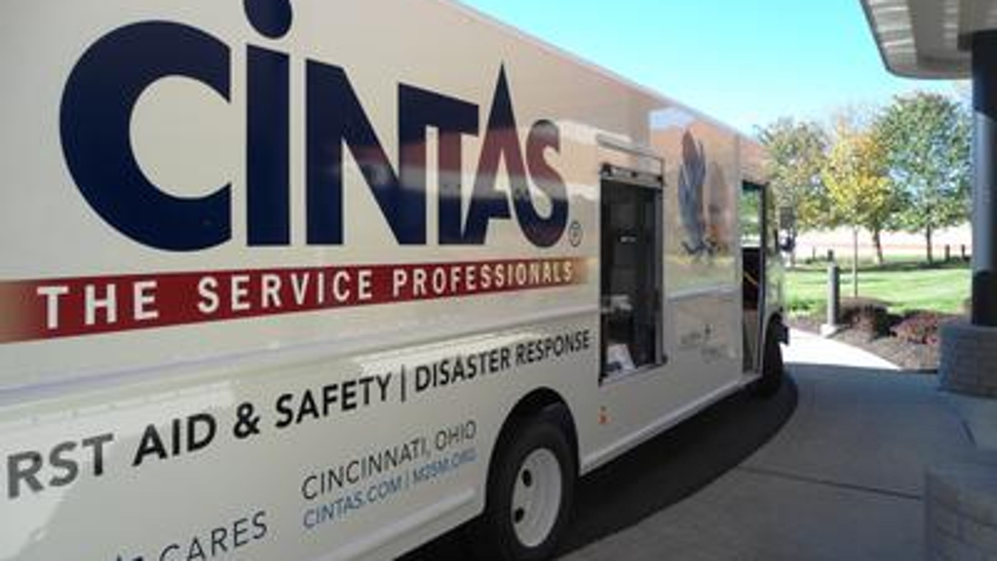 Cintas spins off shredding business, reports 3Q profit