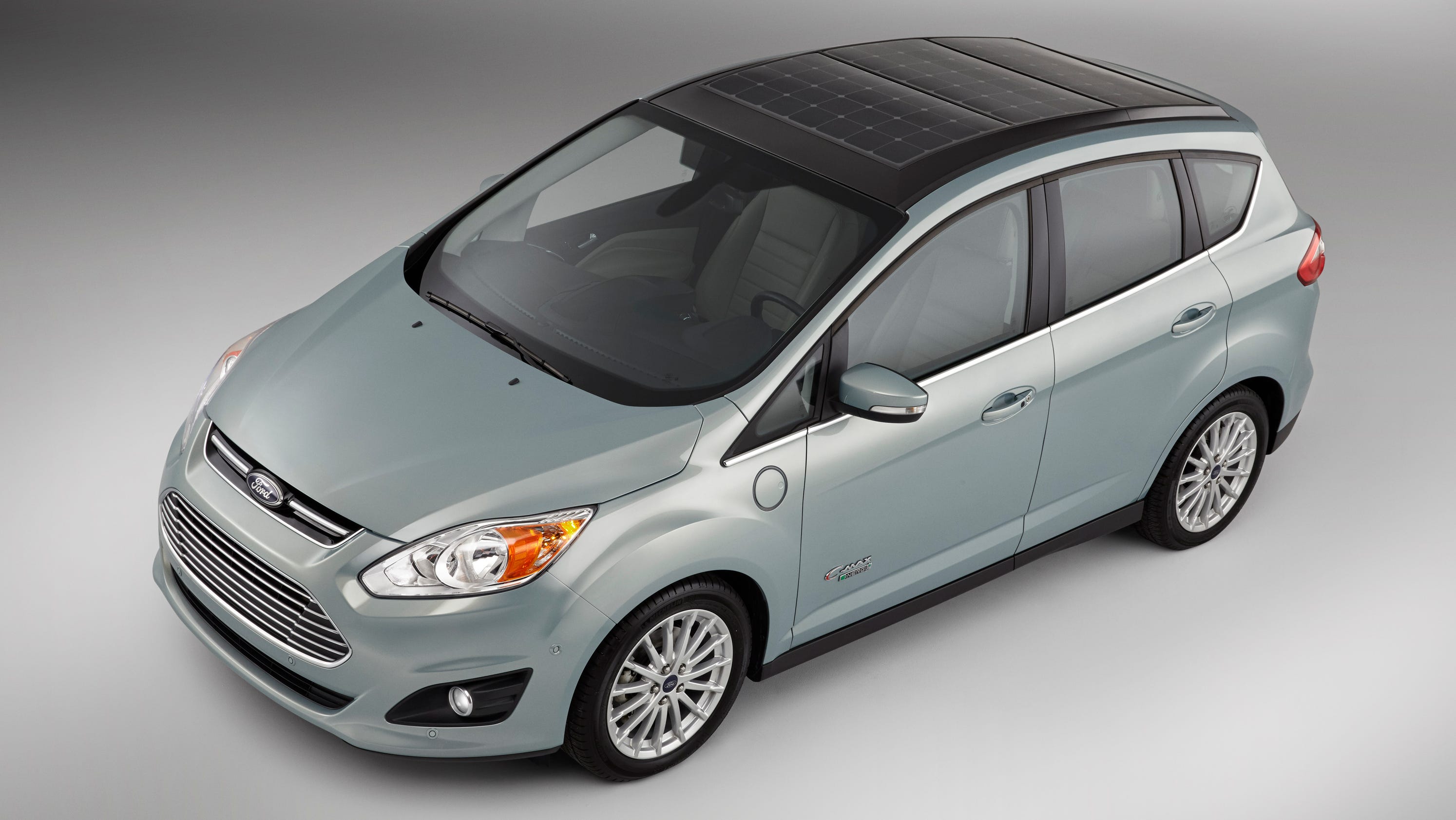 Ford creates plugin car that runs on sunlight