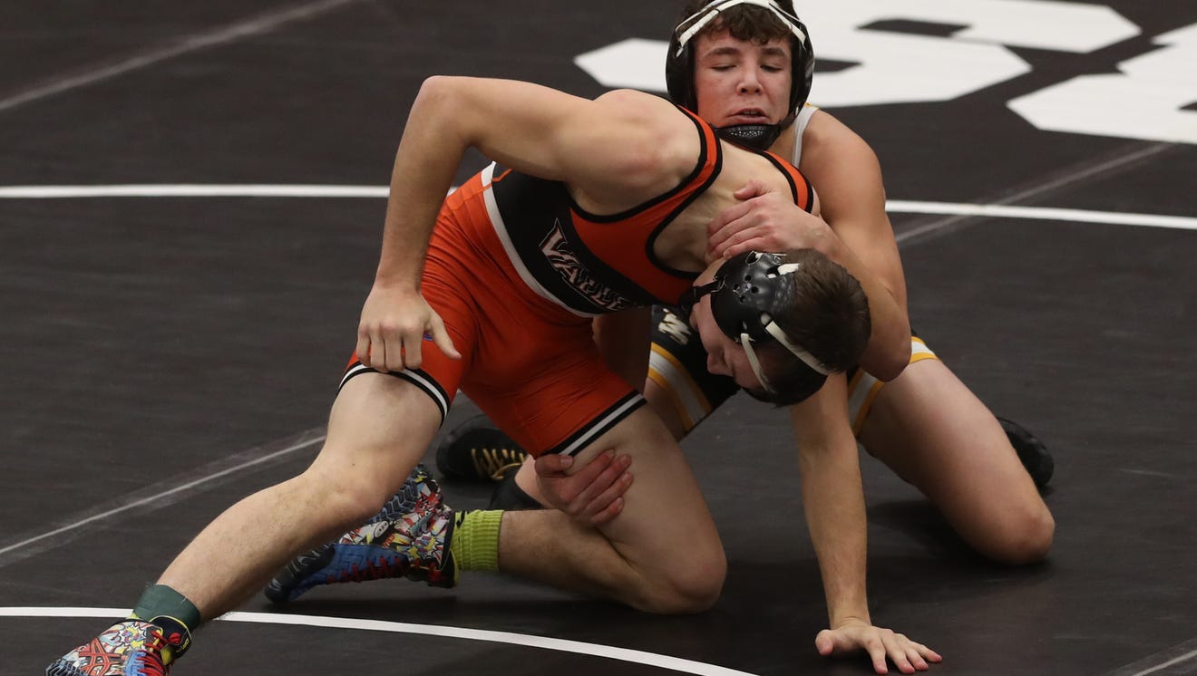 Ogden hosts first Iowa girls’ high school wrestling tournament