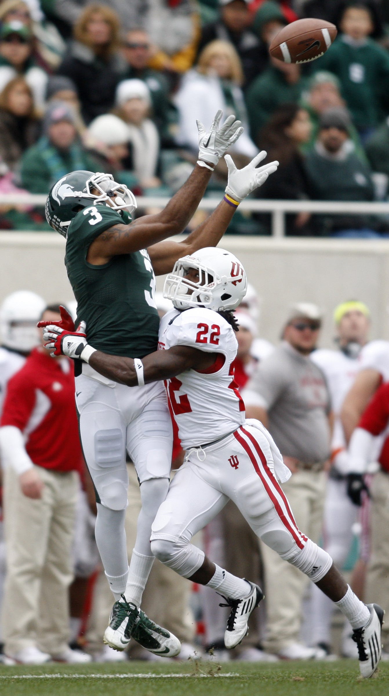 MSU's Top 50 Football Players: No. 33 B.J. Cunningham