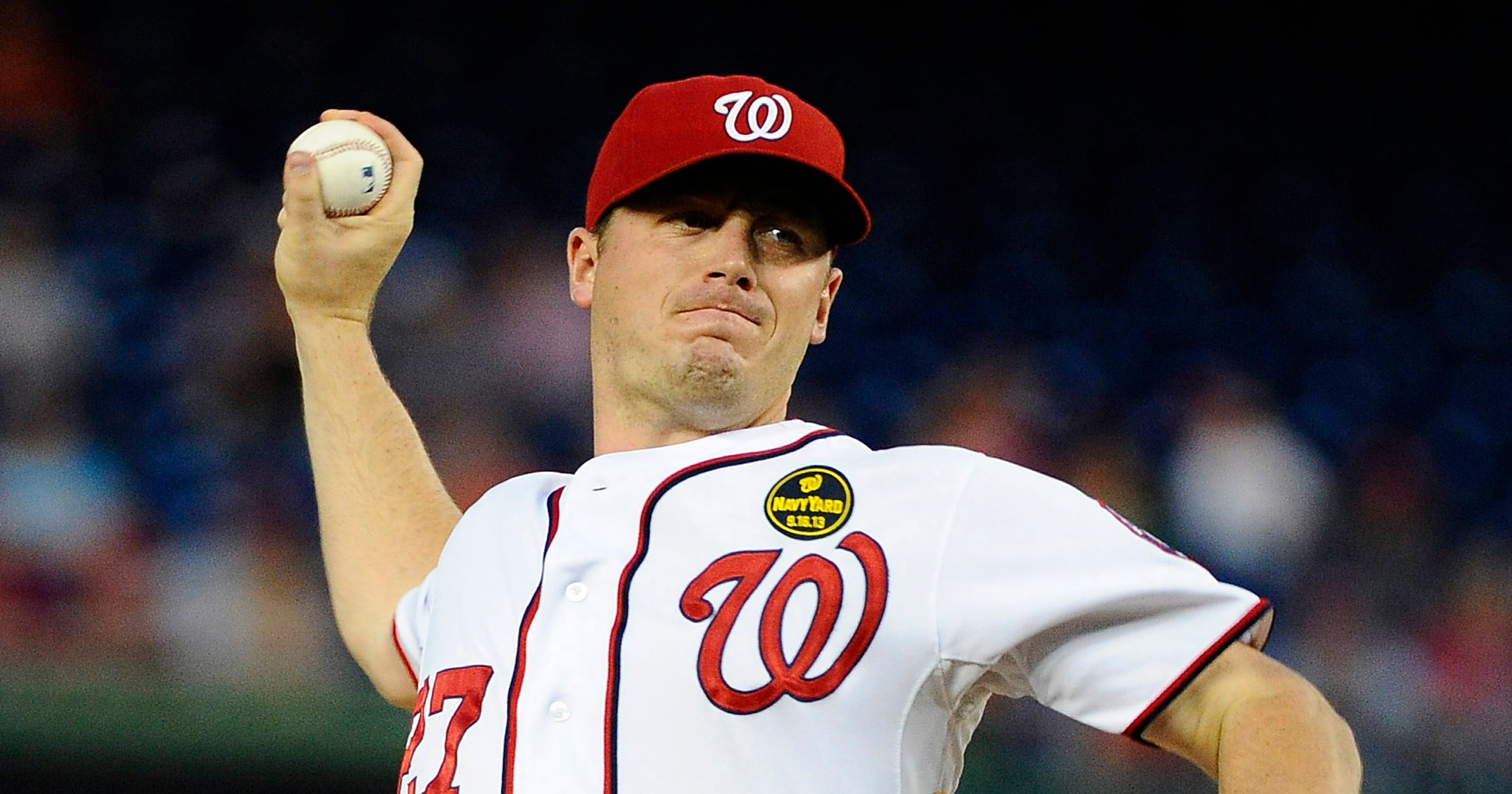 Jordan Zimmermann keeps Nationals' slim playoff hopes alive with 19th win