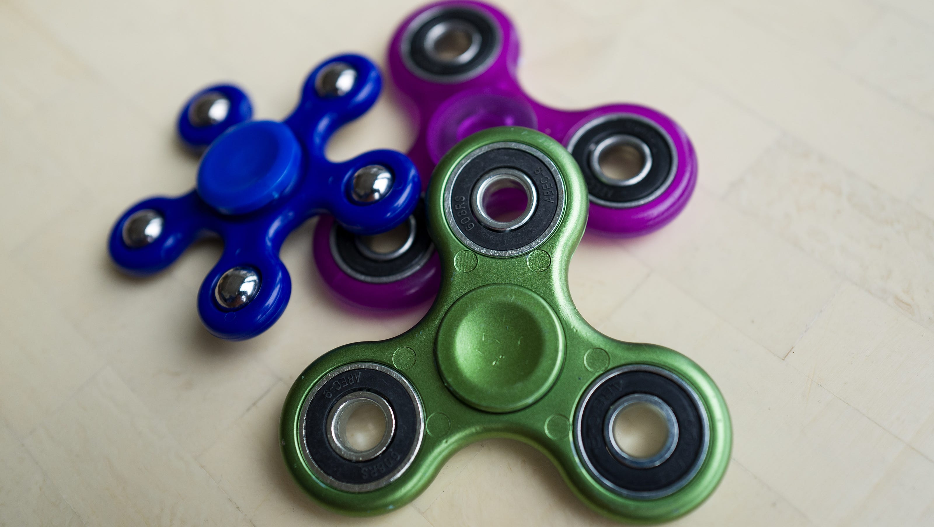 Fidget spinners: Here's how they so darn popular
