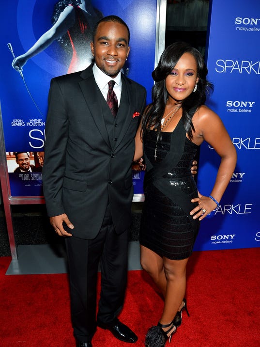 Bobbi Kristina Brown Tweets Shes Happily Married