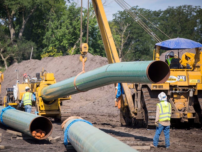 36 photos: Workers bend pipe for Bakken pipeline work near Baxter