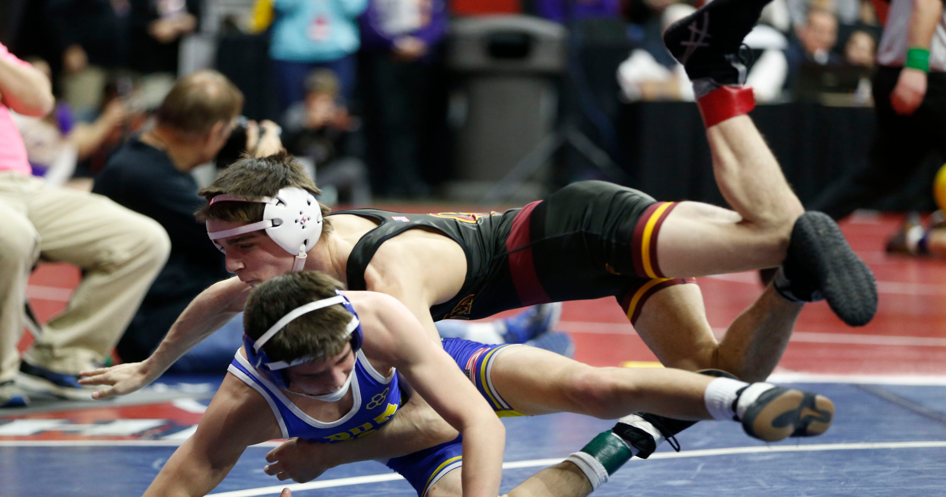 Iowa state wrestling championships Thursday live updates and analysis
