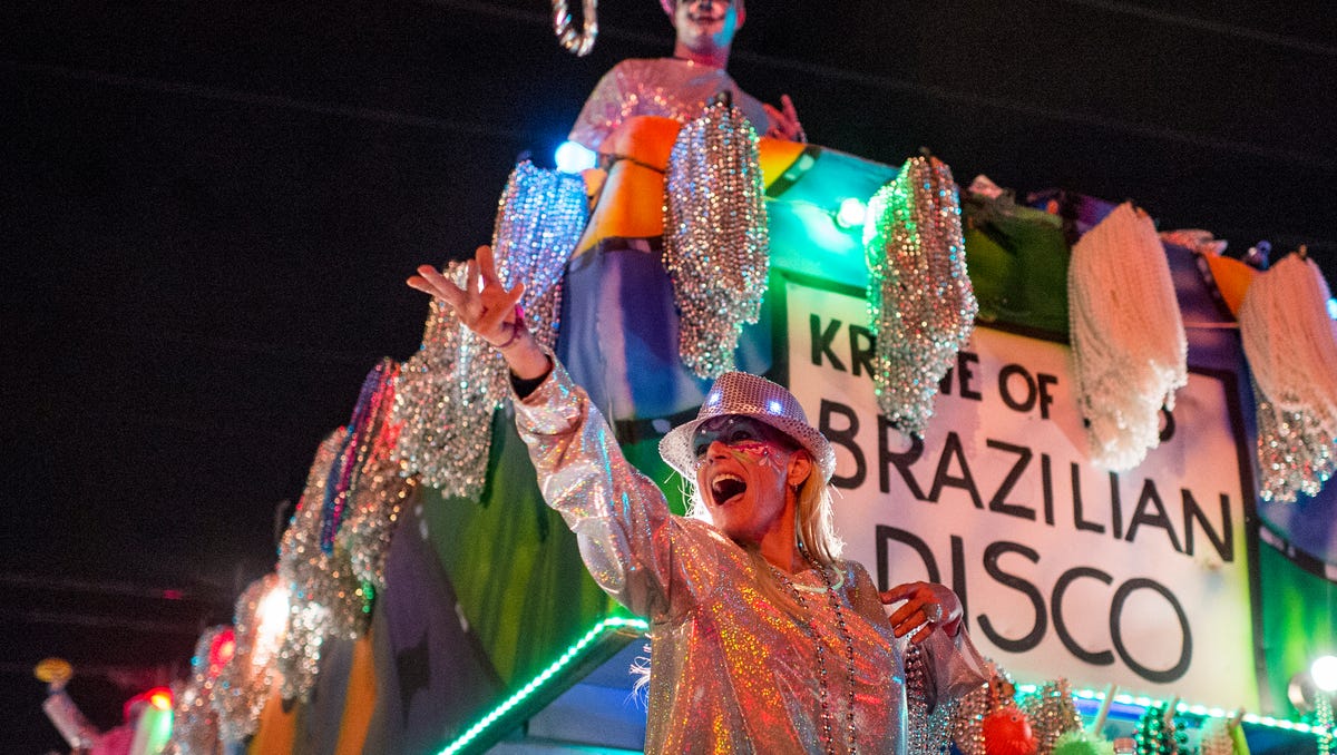 rio hotel mardi gras parade