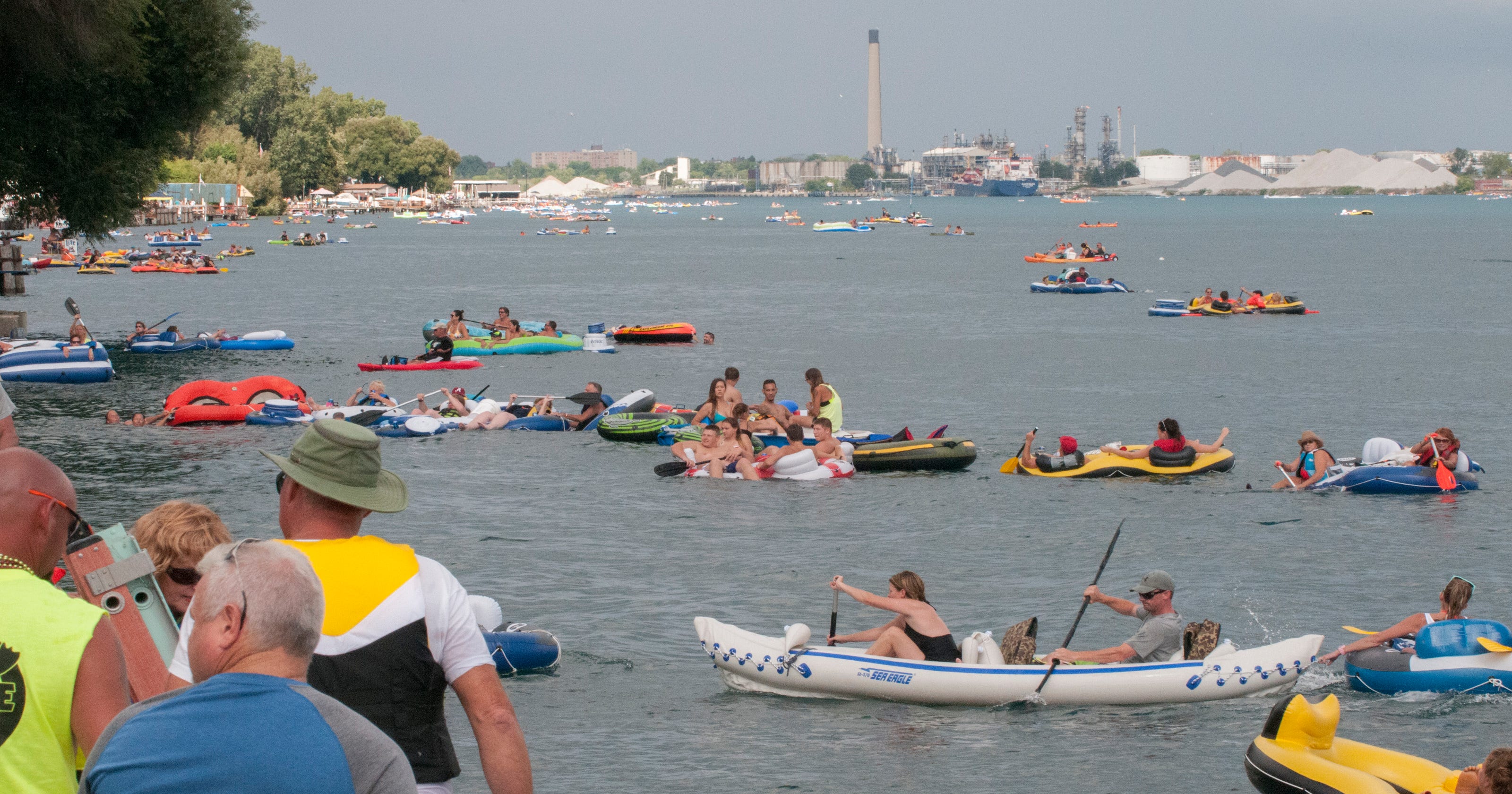 Port Huron Float Down goes bad as hundreds end up in Canada