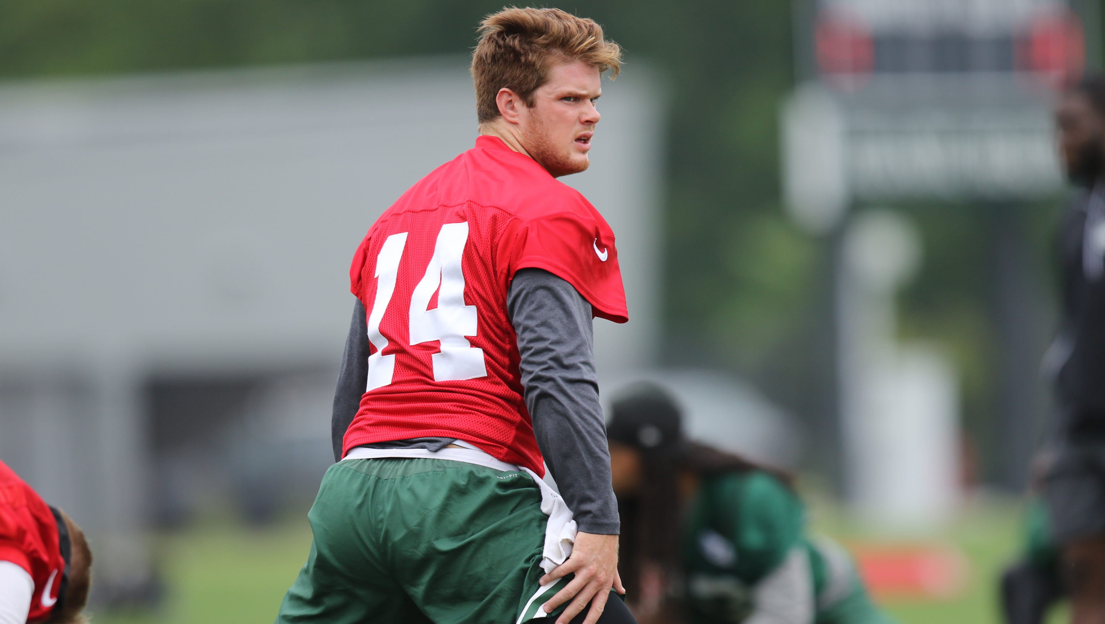 Sam Darnold Signs With Jets, Ending Contract Holdout