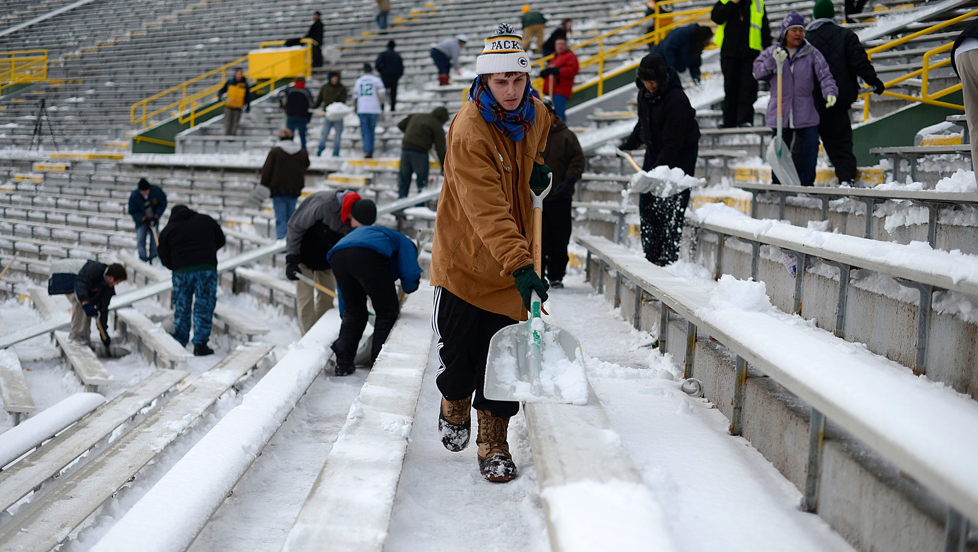 Fans Shovel Lambeau Snow Before Patriots Game