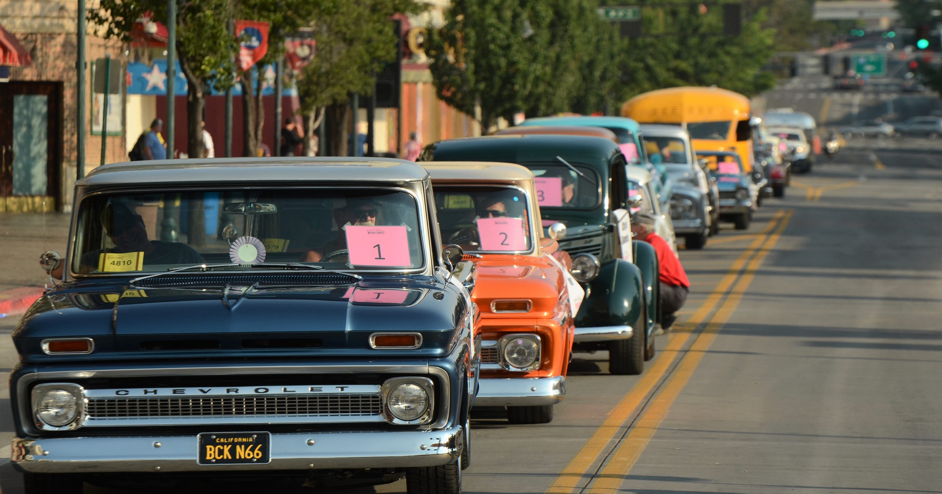 Photos Winners of the Hot August Nights ShownShines