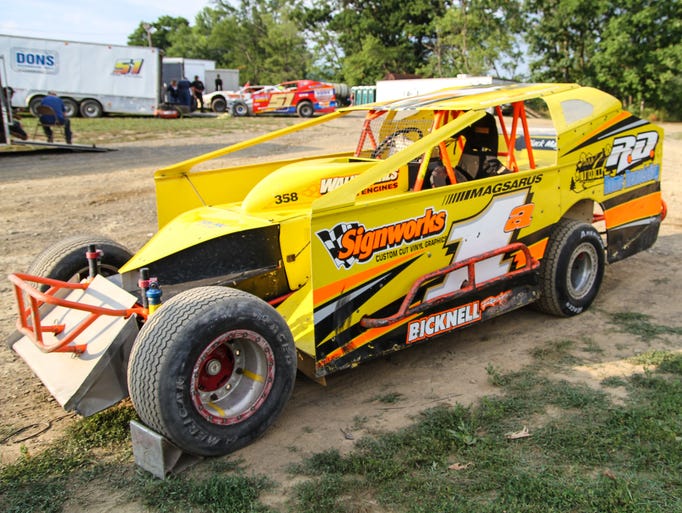 A night in the pits at Five Mile Point Speedway in Kirkwood