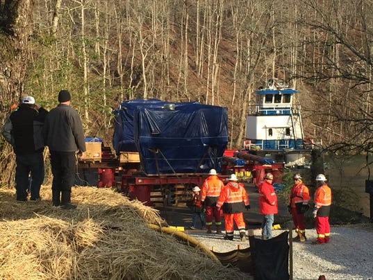 Barge delivers metal press to Eagle Bend Manufacturing