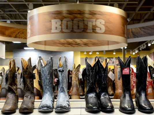 Boot Barn Opens On Vann Drive