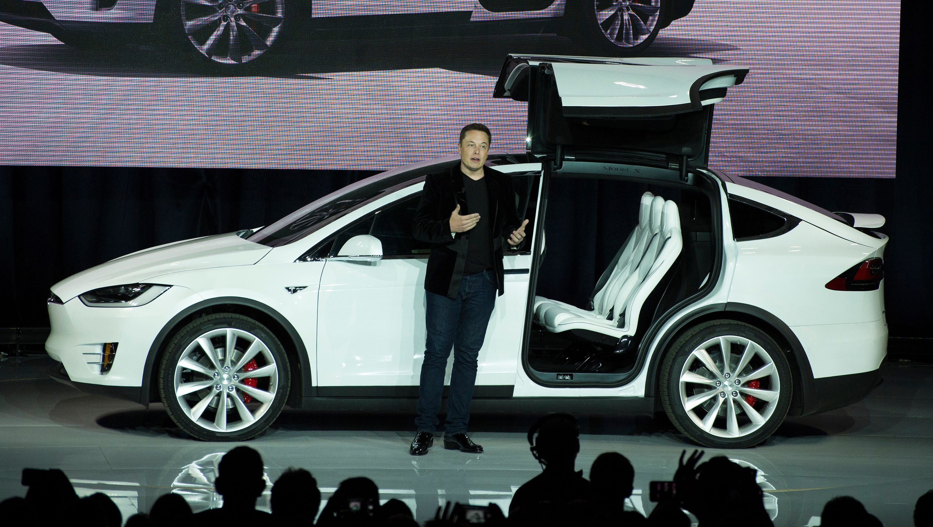 kompas Fantasierijk Mangel Tesla prices novel Model X SUV at $80000