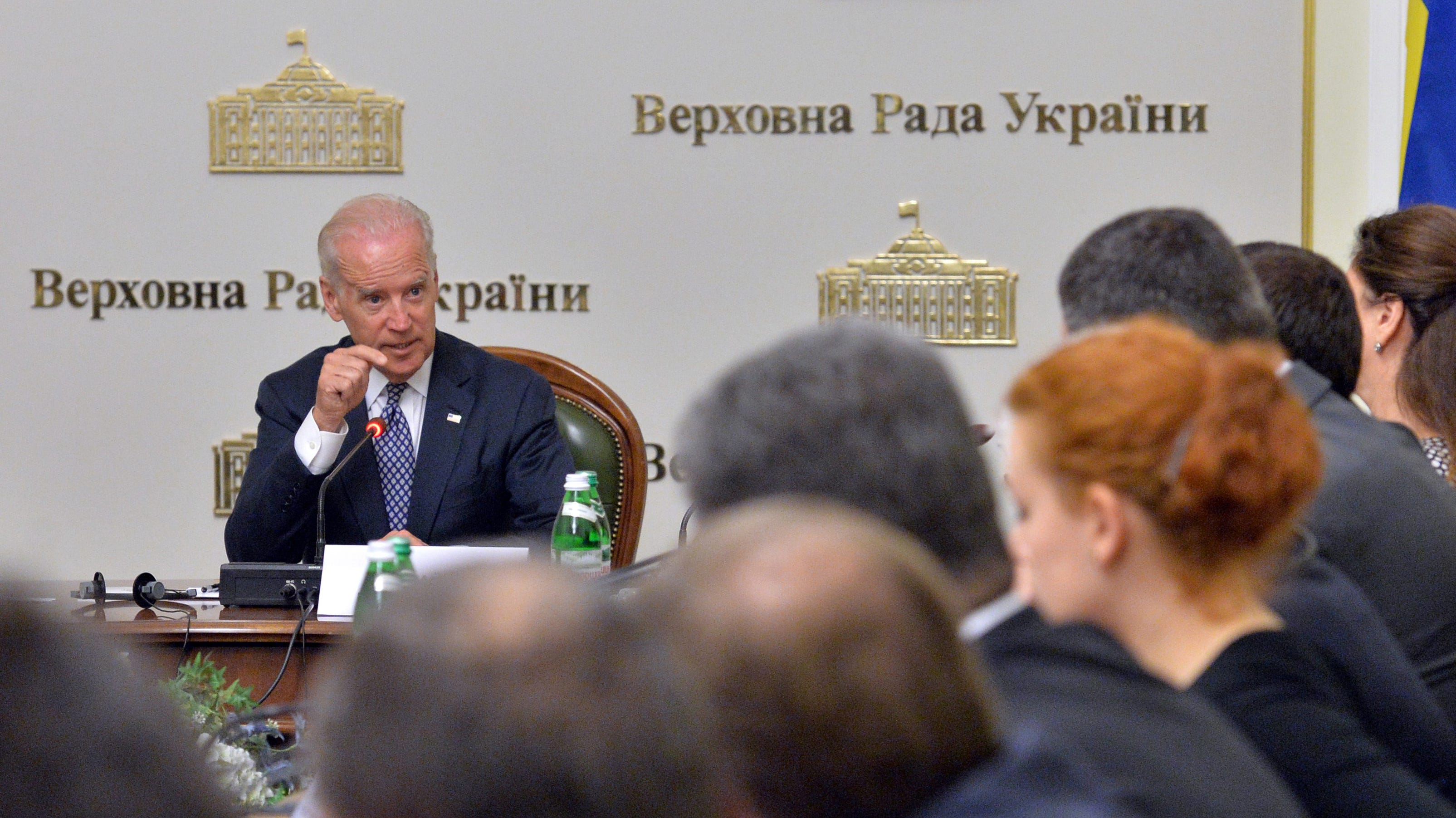 Ukraine orders offensive as Biden presses Russia