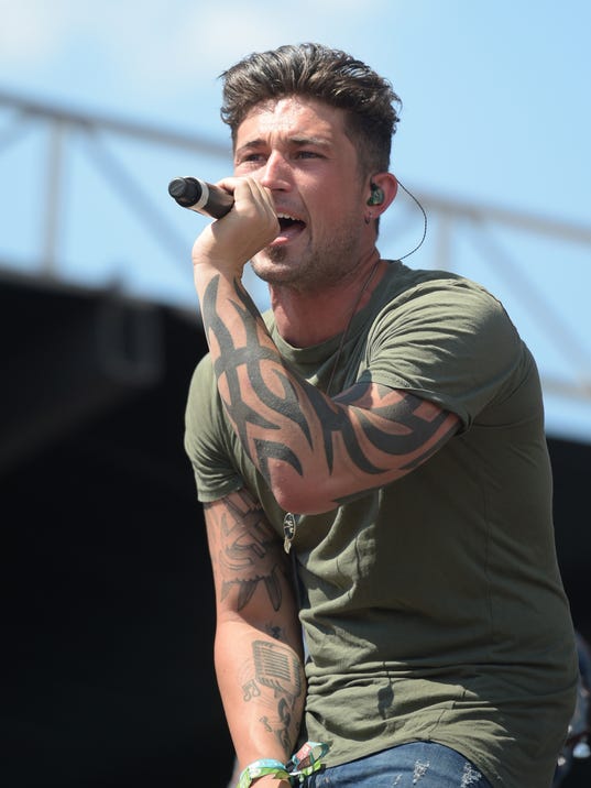 Country artist Michael Ray sings for Orlando, talks new music