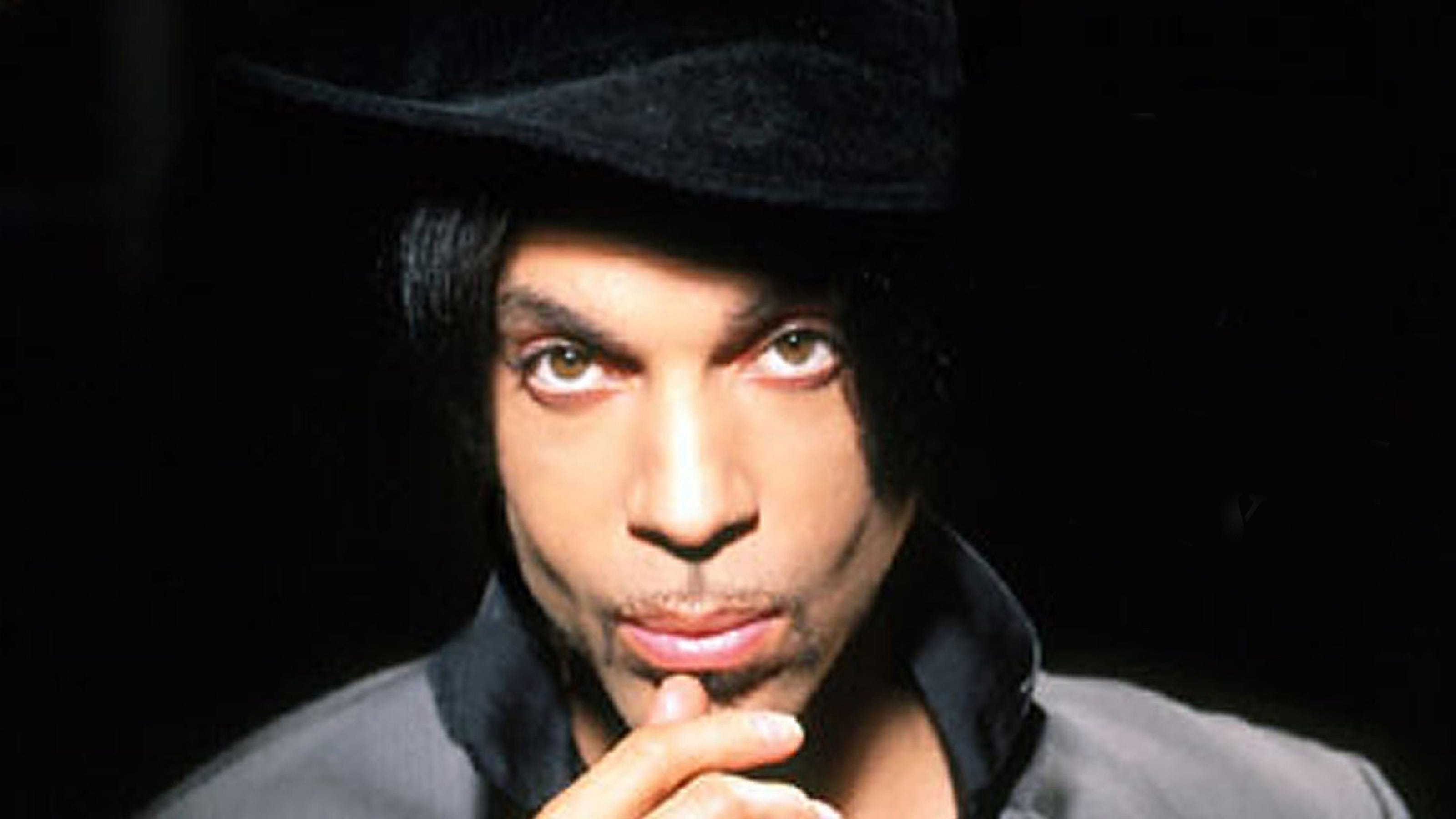 vintage-vinyl-a-look-at-the-top-10-prince-songs-of-all-time