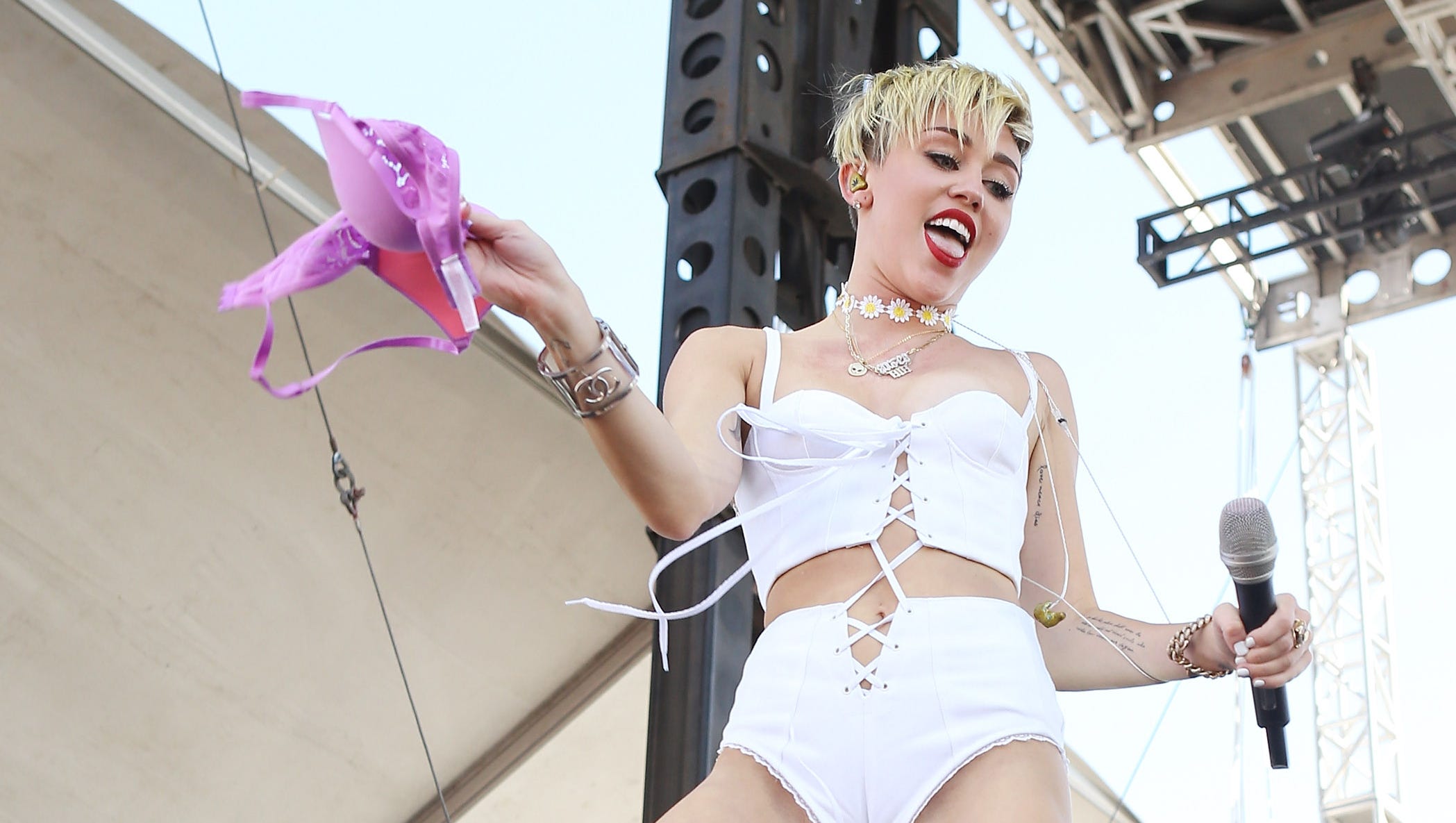 2097px x 1185px - Why Miley Cyrus isn't as crazy as you think she is