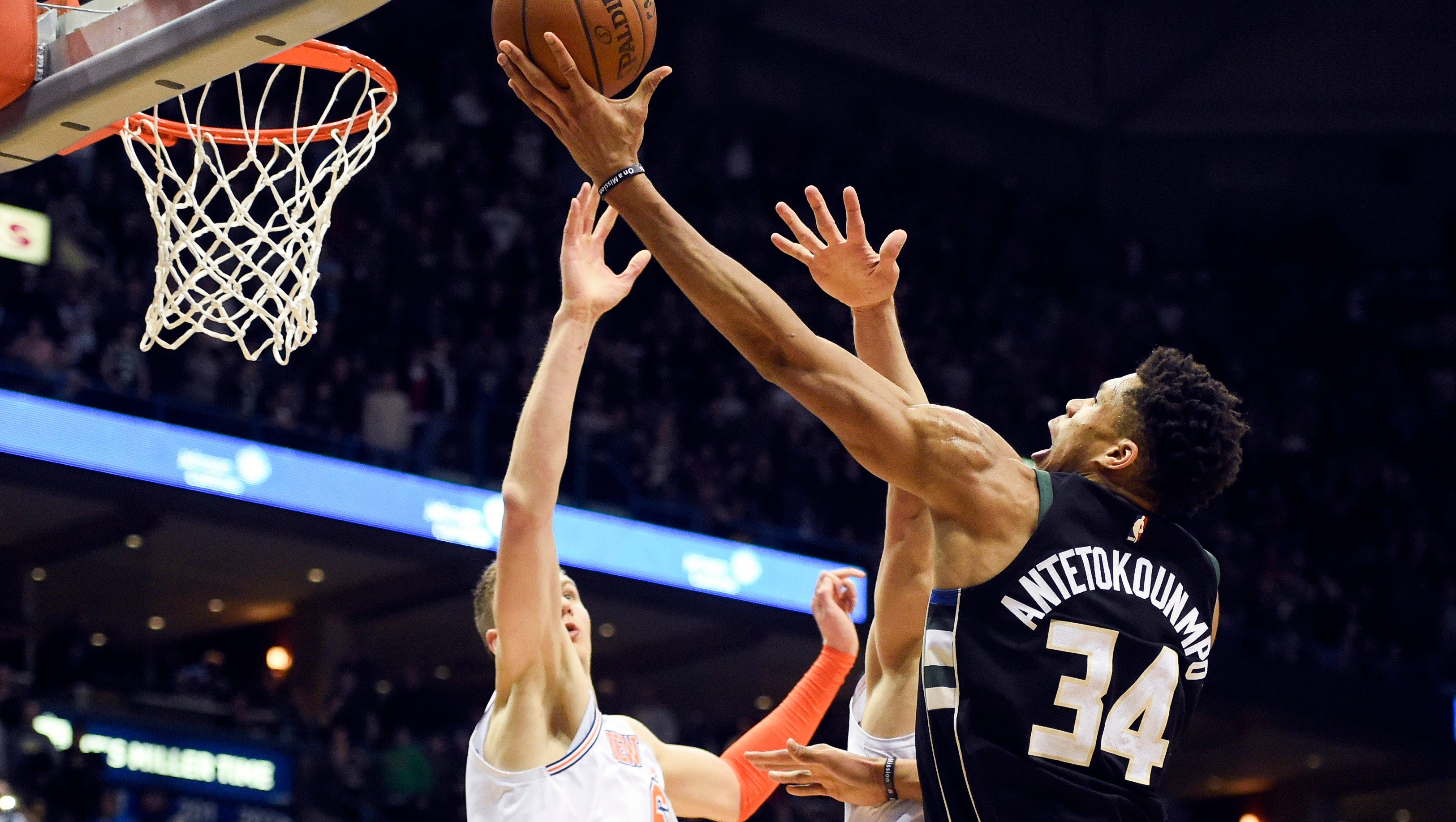 Bucks 92, Knicks 90: Giannis' Layup Leads Way