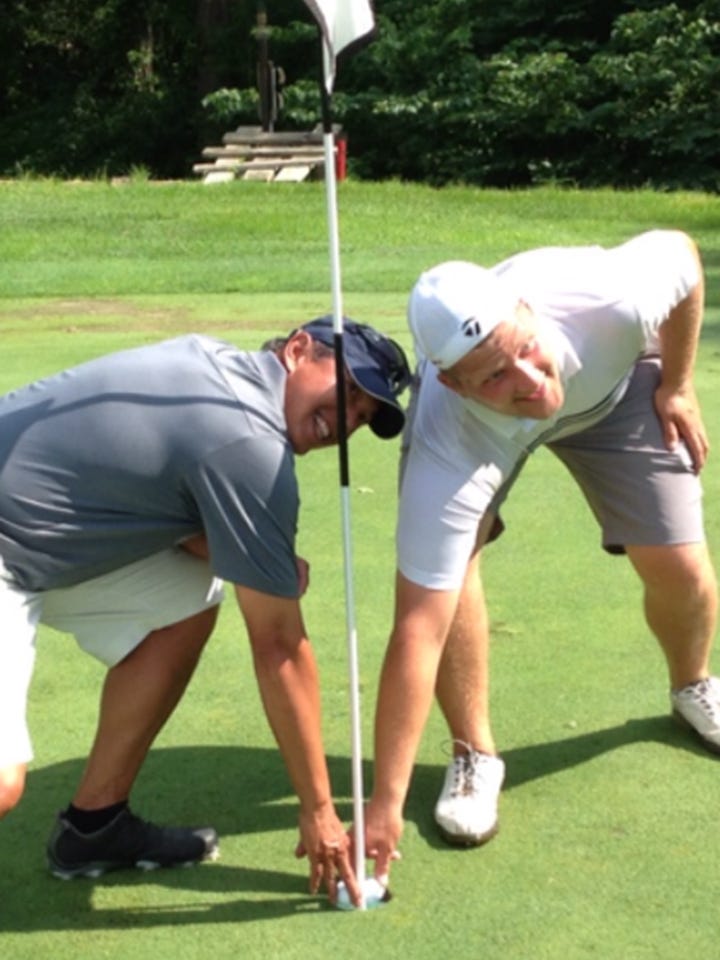 2 Golfers Hit Holes-in-one On Same Green