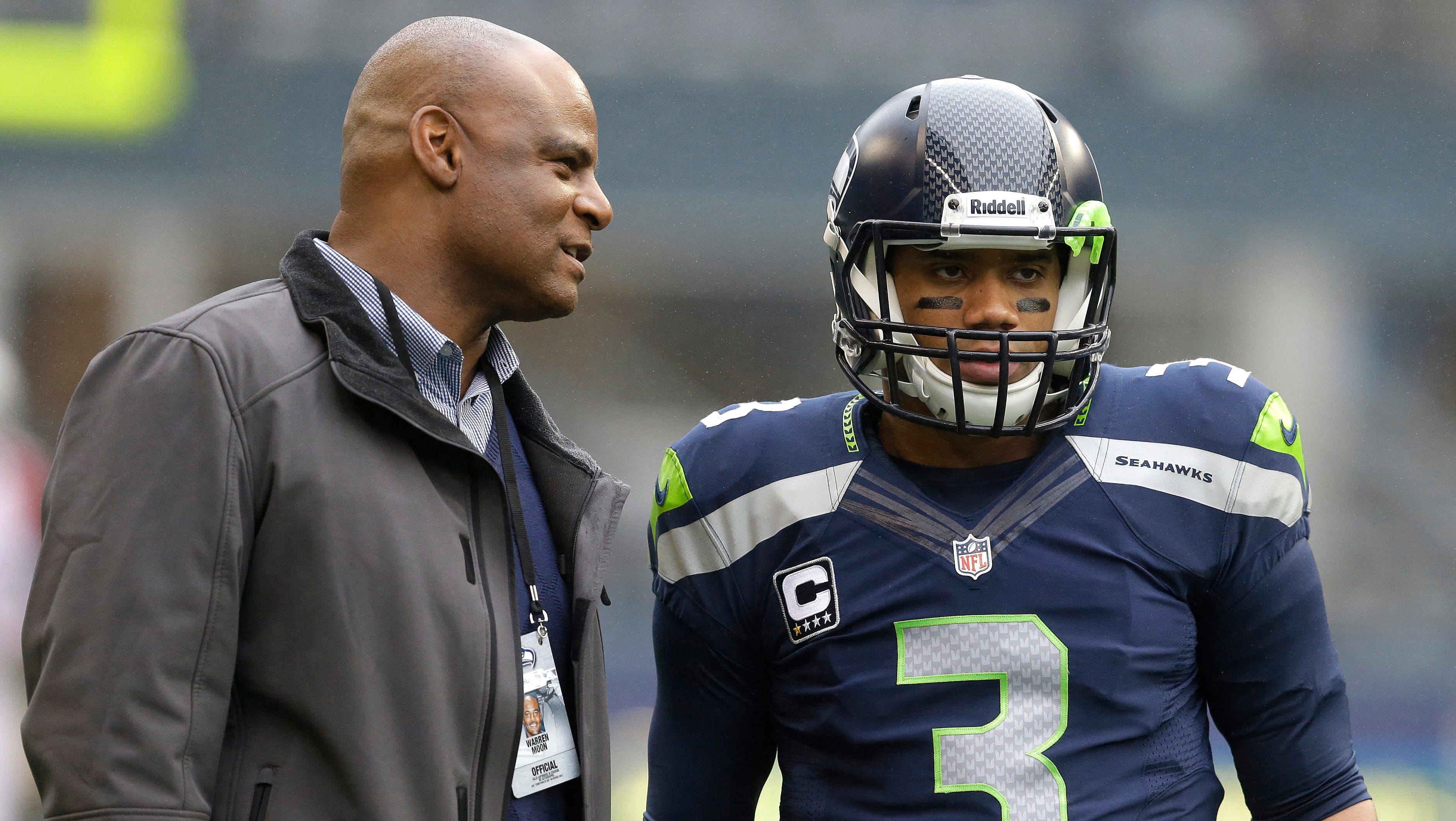 Bell Russell Wilson Has Ideal Mentor In Warren Moon