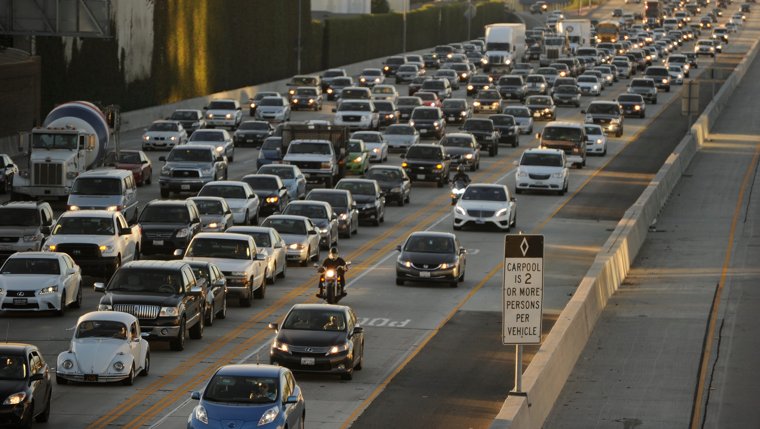 highway traffic jam