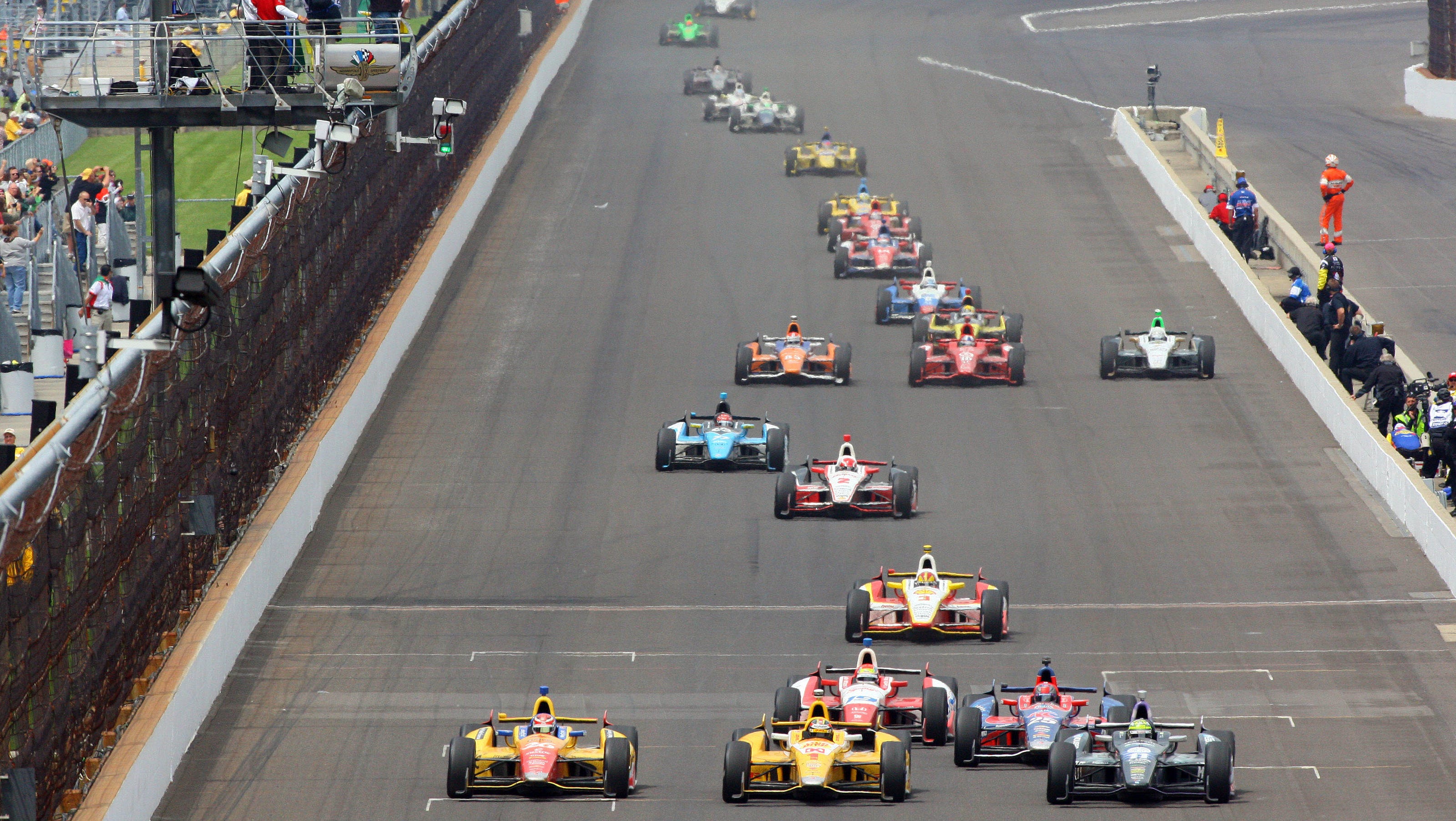 Indianapolis 500 pole day moving to Sunday