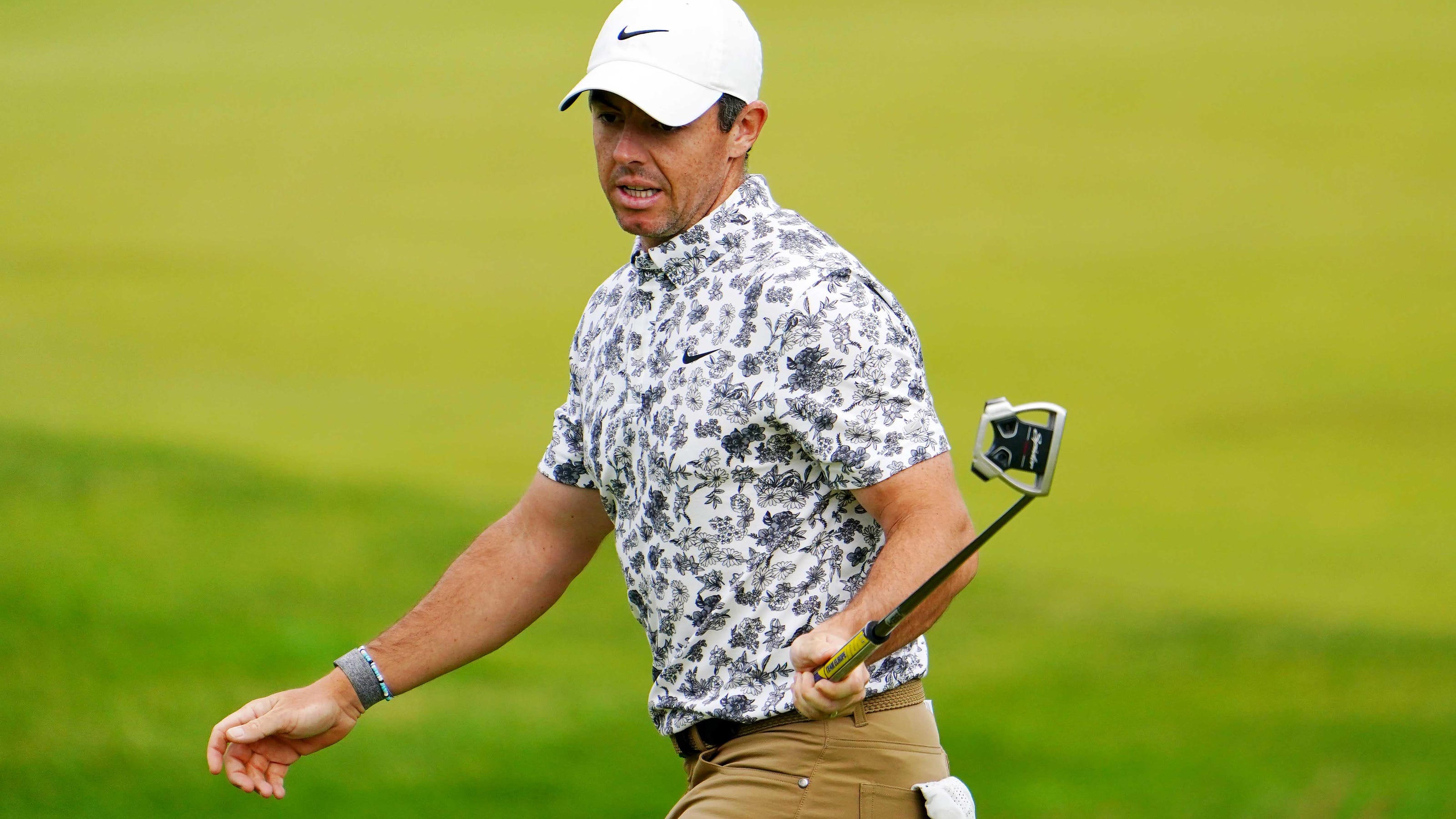 US Open Rory McIlroy makes amazing save after outburst on hole No. 5