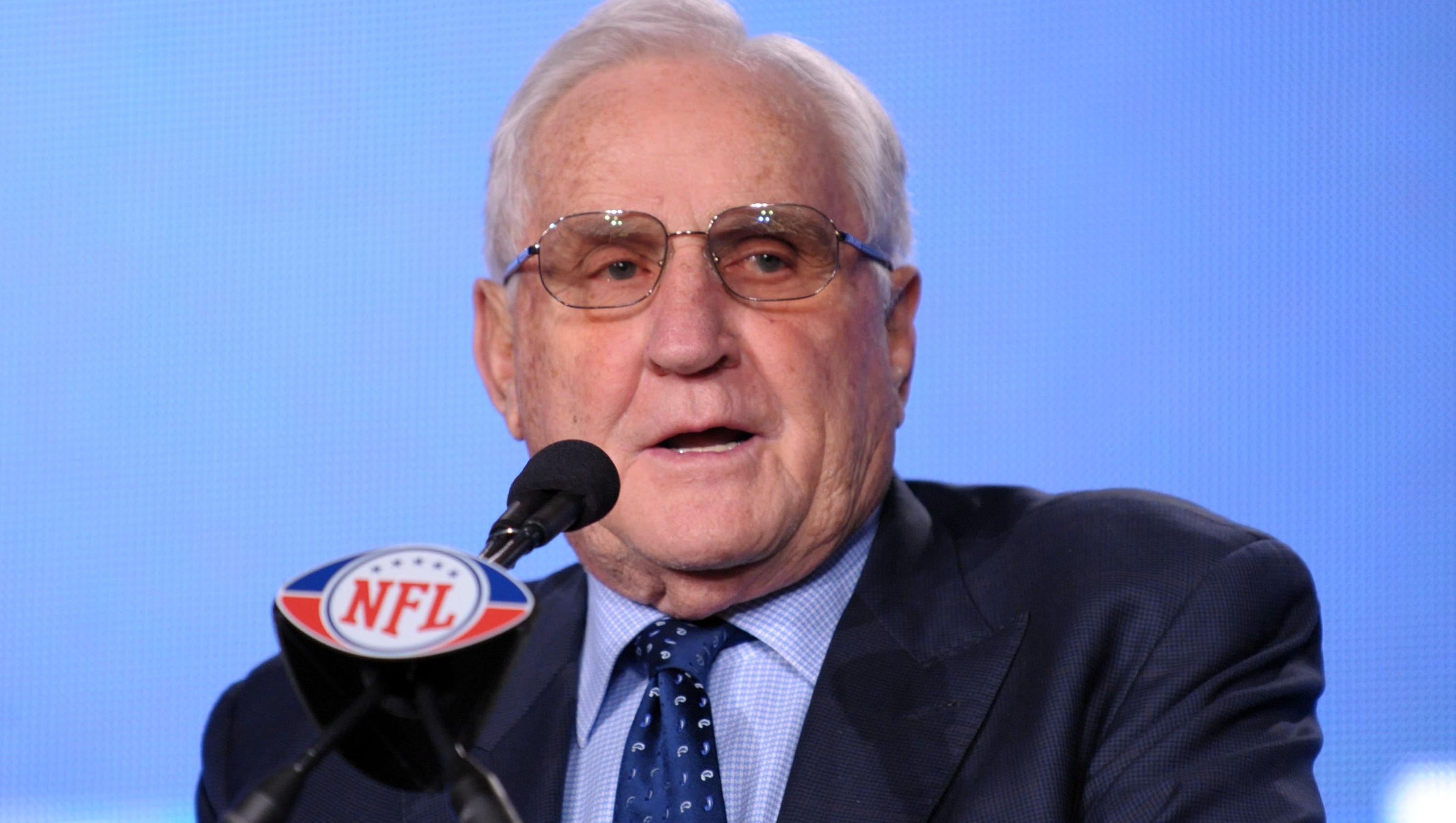 Don Shula recalls fear of head injuries from his coaching days