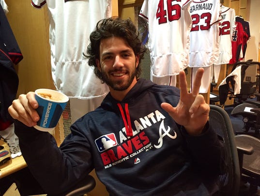 636105239439629879-Dansby-Swanson-Braves-clubhouse.jpg