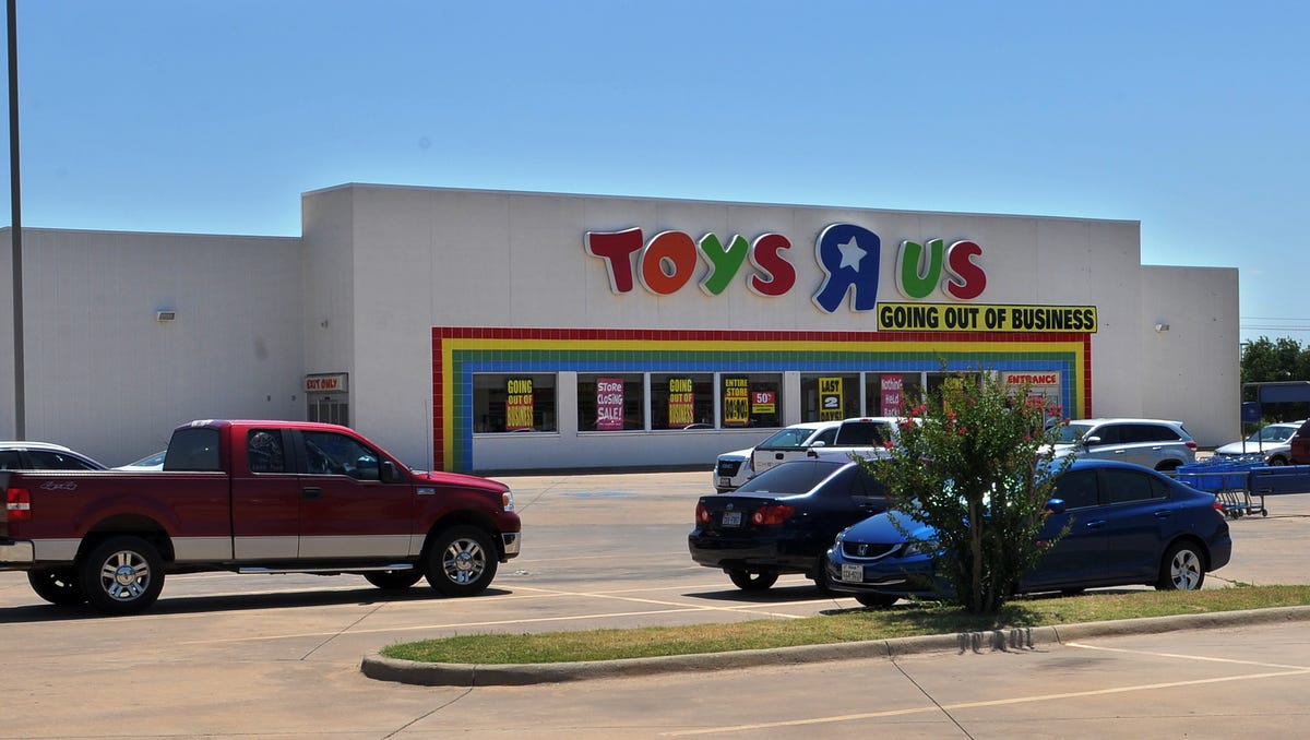 End Of An Era Toys R Us And Babies R Us Stores Now Closed